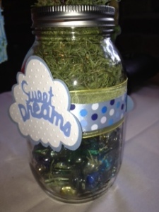 The bottom of the centerpieces, marbles & grass 